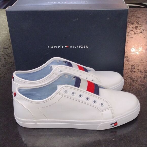Tommy Hilfiger shoes - Picture 1 of 6